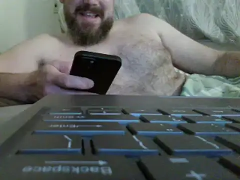Snapshot of FROL83 chatting on 05-18-26, 06:34 FROL83 online show from 05-18-26, 06:34