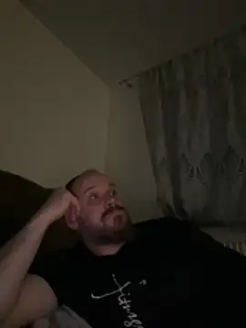 Snapshot of FROL83 chatting on 03-28-26, 07:59 FROL83 online show from 03-28-26, 07:59