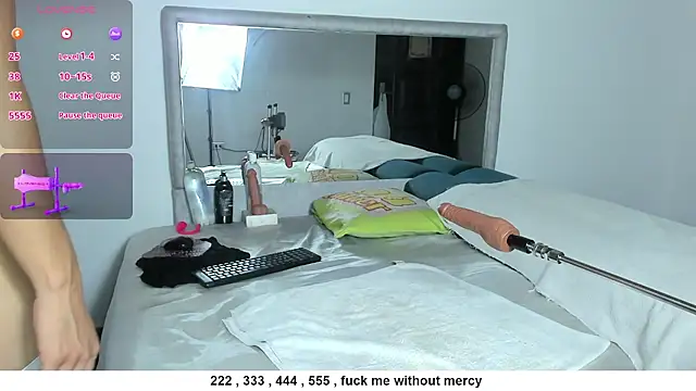 Snapshot of Benjamin_Buster chatting on 06-20-26, 12:48 Benjamin Buster online show from 06-20-26, 12:48