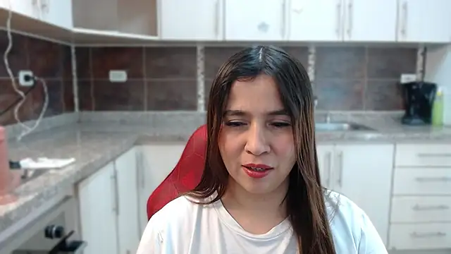 Snapshot of Heidy_Wells chatting on 11-18-25, 11:57 Heidy Wells online show from 11-18-25, 11:57