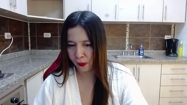 Snapshot of Heidy_Wells chatting on 02-27-26, 12:38 Heidy Wells online show from 02-27-26, 12:38