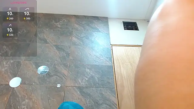 Snapshot of Heidy_Wells chatting on 06-24-26, 12:48 Heidy Wells online show from 06-24-26, 12:48