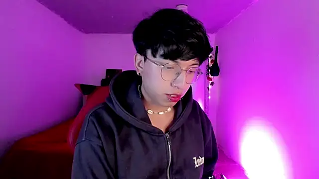 AnggelONfiree online show from 11-14-25, 04:49