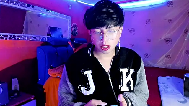 Snapshot of AnggelONfiree chatting on 09-09-25, 04:55 AnggelONfiree online show from 09-09-25, 04:55