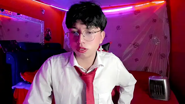 Snapshot of AnggelONfiree chatting on 09-19-25, 12:14 AnggelONfiree online show from 09-19-25, 12:14