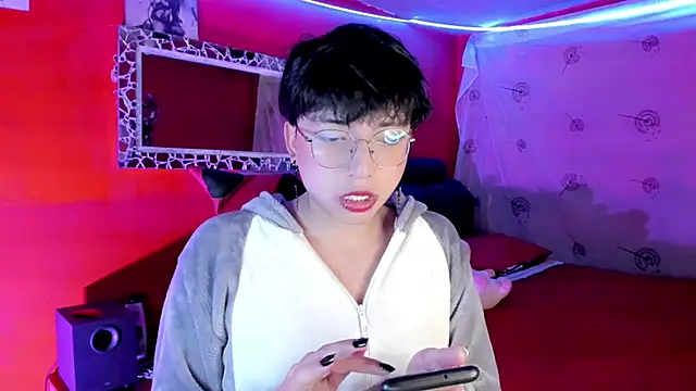 Snapshot of AnggelONfiree chatting on 09-30-25, 12:49 AnggelONfiree online show from 09-30-25, 12:49