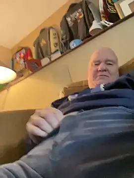 Snapshot of clearcock chatting on 12-19-24, 12:13 clearcock online show from 12-19-24, 12:13