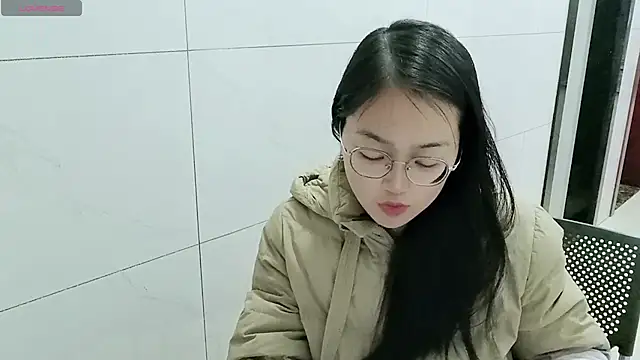 luoxuwen online show from 02-17-25, 02:53