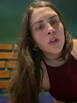 isadelasestrellas online show from 12-18-25, 08:01