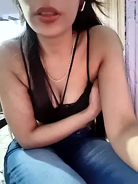 Snapshot of priya_sharma02 chatting on 02-03-26, 02:55 priya sharma02 online show from 02-03-26, 02:55