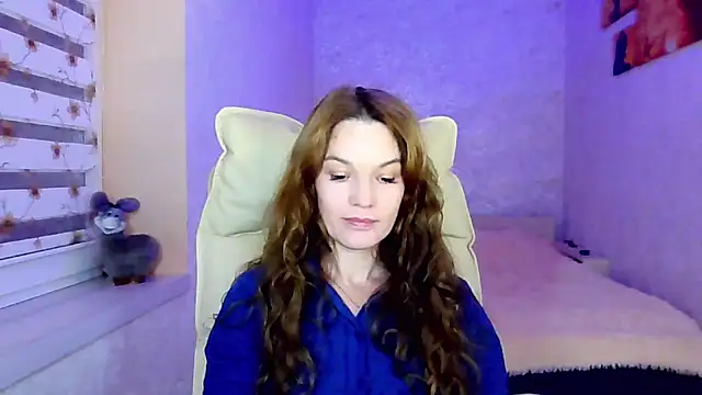 impossibleluna online show from 10-02-25, 06:00