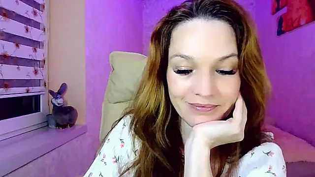 Snapshot of impossibleluna chatting on 05-19-26, 07:54 impossibleluna online show from 05-19-26, 07:54