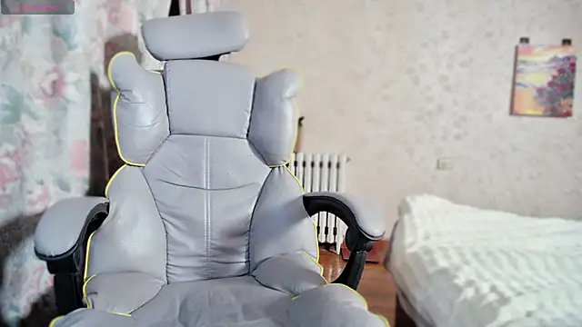 Snapshot of JIAJIA163 chatting on 10-06-25, 01:34 JIAJIA163 online show from 10-06-25, 01:34