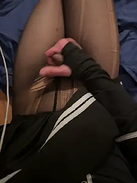 Snapshot of egirl711 chatting on 01-24-25, 03:32 egirl711 online show from 01-24-25, 03:32