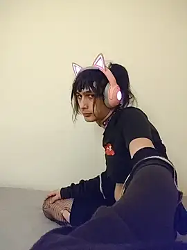 Snapshot of egirl711 chatting on 12-13-25, 08:59 egirl711 online show from 12-13-25, 08:59