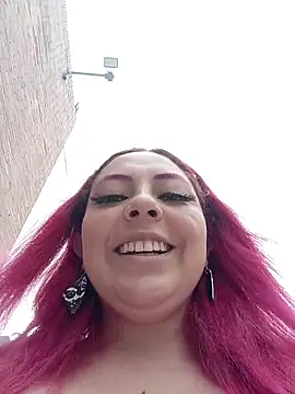 Snapshot of madelaine- chatting on 06-16-26, 06:41 madelaine- online show from 06-16-26, 06:41