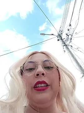 madelaine- online show from 03-09-26, 08:23