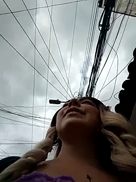 madelaine- online show from 10-28-25, 07:13