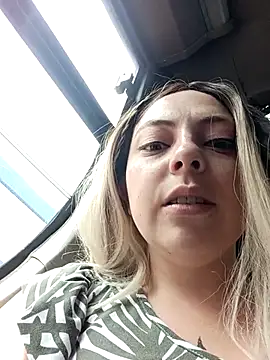 madelaine- online show from 01-09-26, 07:21