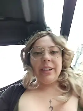 madelaine- online show from 03-05-26, 08:38