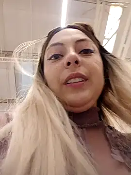 madelaine- online show from 10-20-25, 08:20