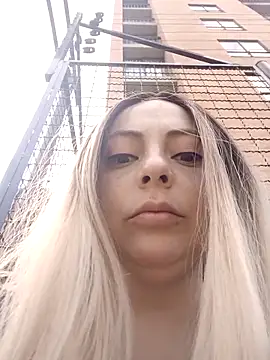 madelaine- online show from 10-07-25, 08:32