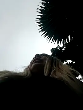 madelaine- online show from 09-17-25, 09:39