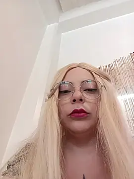 madelaine- online show from 03-11-26, 05:18