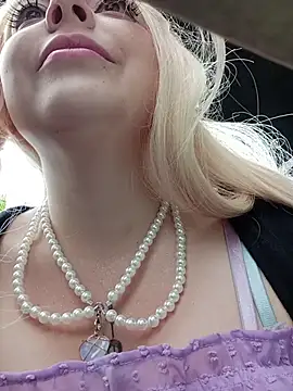 madelaine- online show from 02-11-26, 07:25