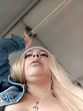 madelaine- online show from 03-18-26, 06:31