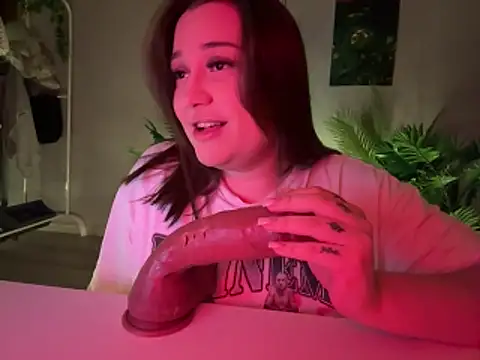 DaisyBooom online show from 12-17-25, 08:14