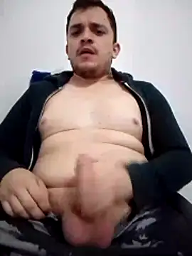 Snapshot of tony_landri chatting on 06-01-26, 01:28 tony landri online show from 06-01-26, 01:28