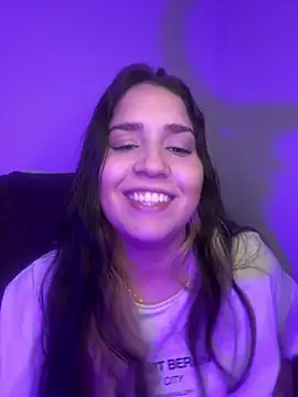 Snapshot of valentina_jonnes1 chatting on 05-28-26, 04:31 valentina jonnes1 online show from 05-28-26, 04:31