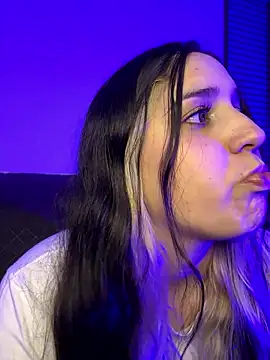 Snapshot of valentina_jonnes1 chatting on 01-11-26, 03:46 valentina jonnes1 online show from 01-11-26, 03:46