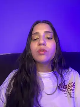 valentina jonnes1 online show from 07-12-26, 05:41
