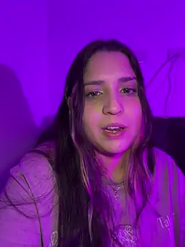 Snapshot of valentina_jonnes1 chatting on 03-04-26, 06:21 valentina jonnes1 online show from 03-04-26, 06:21