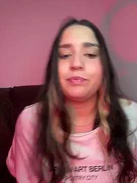 Snapshot of valentina_jonnes1 chatting on 05-23-26, 06:23 valentina jonnes1 online show from 05-23-26, 06:23