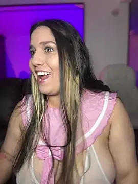 Snapshot of valentina_jonnes1 chatting on 03-16-25, 10:00 valentina jonnes1 online show from 03-16-25, 10:00