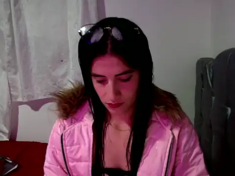 Snapshot of BulmaStar chatting on 04-25-26, 12:35 BulmaStar online show from 04-25-26, 12:35