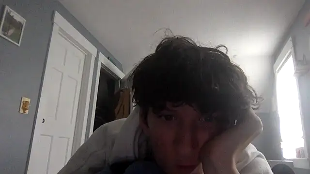 Snapshot of KittingGrappler chatting on 11-14-25, 04:43 KittingGrappler online show from 11-14-25, 04:43