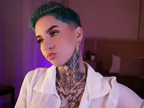 AliceShazaham  online show from 01-05-25, 06:13