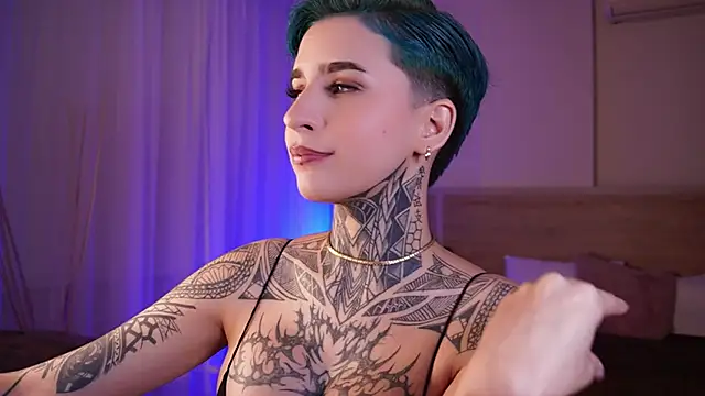 AliceShazaham  online show from 02-05-25, 08:21