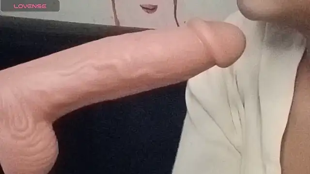 Snapshot of Sheela_oshovadi chatting on 03-17-25, 06:40 Sheela oshovadi online show from 03-17-25, 06:40