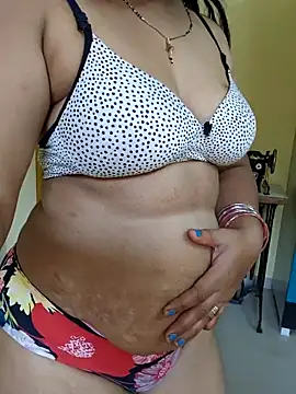 PayalSharmahot143 online show from 06-06-26, 05:12