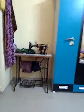 PayalSharmahot143 online show from 06-05-26, 03:44