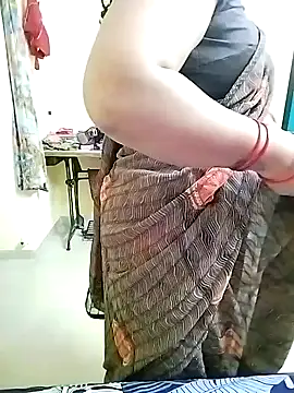 PayalSharmahot143 online show from 11-04-25, 05:50