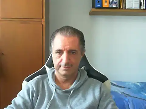 Snapshot of lliuk70mi chatting on 02-27-25, 02:10 lliuk70mi online show from 02-27-25, 02:10