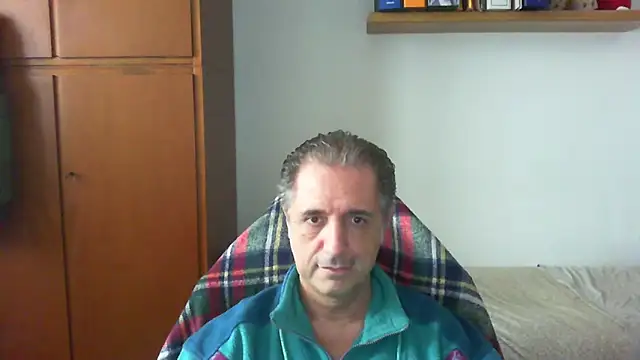 lliuk70mi online show from 04-13-26, 12:42