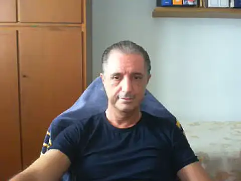 Snapshot of lliuk70mi chatting on 09-22-25, 01:28 lliuk70mi online show from 09-22-25, 01:28