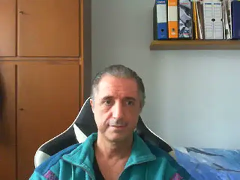Snapshot of lliuk70mi chatting on 12-09-24, 02:06 lliuk70mi online show from 12-09-24, 02:06